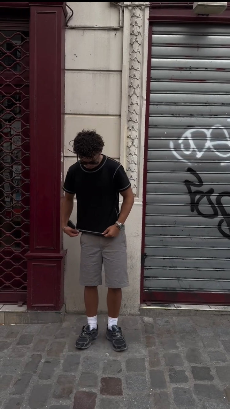 'Escape' Black graphic t-shirt